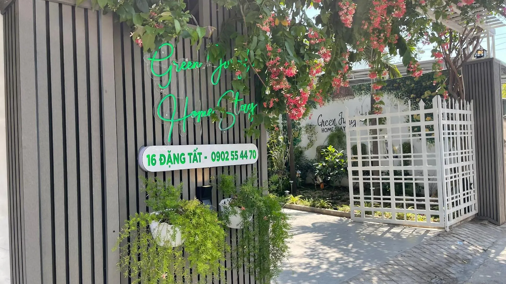 Green Jungle Homestay - Phu Hop Gia Dinh Tu 10 - 15 Nguoi Lon & 5 Tre Em - Bai Dau Xe O To, San Bbq - Mien Phi Su Dung Dich Vu Ho Boi Cach Homestay 3 Phut Di Bo - 7 Phut Di Bo Den Bien - 5 Phut Den Cho Hai San Phu Thuy 판티엣 펜션
